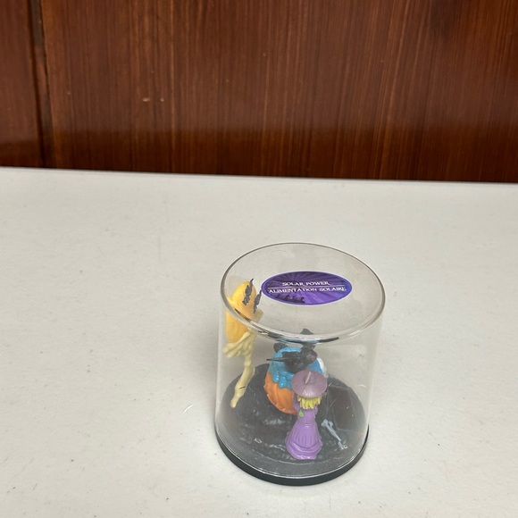 Halloween Decor Solar Power Fluttering spider - Picture 4 of 10